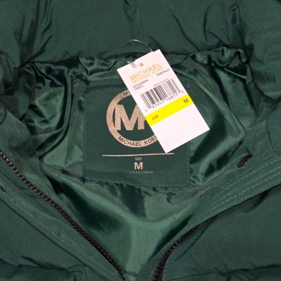 *NWT* MICHAEL KORS FAUX FUR HOODED PUFFER SCUBA COAT - Picture 7 of 9